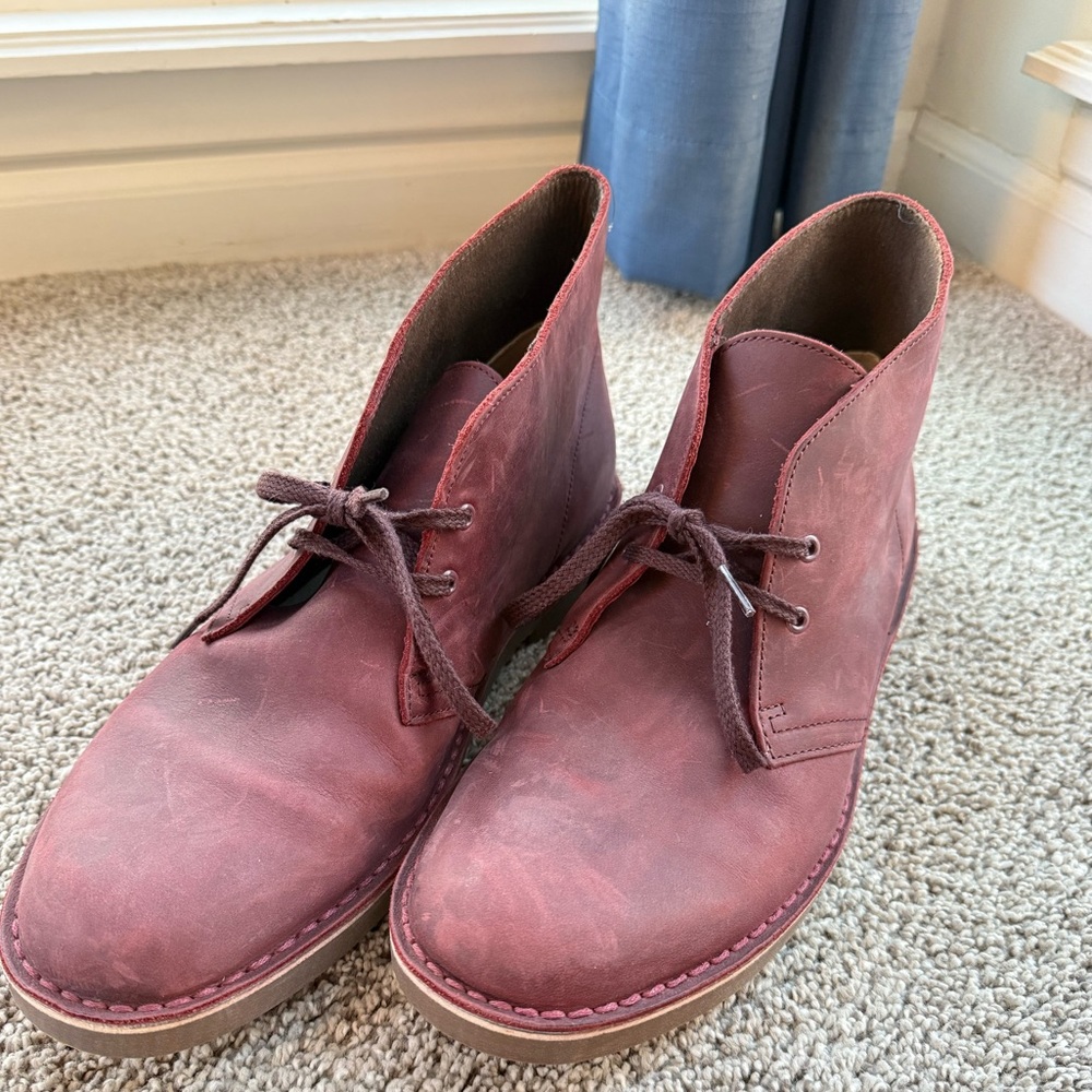 Clarks Men's Chukka Boots - Burgundy